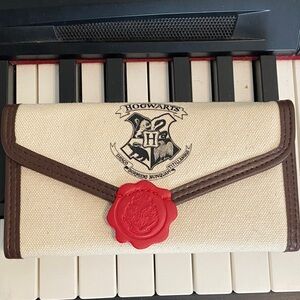 Hogwarts Cream and Brown Wallet